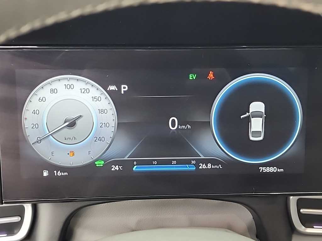 HYUNDAI Avante - Vista 6