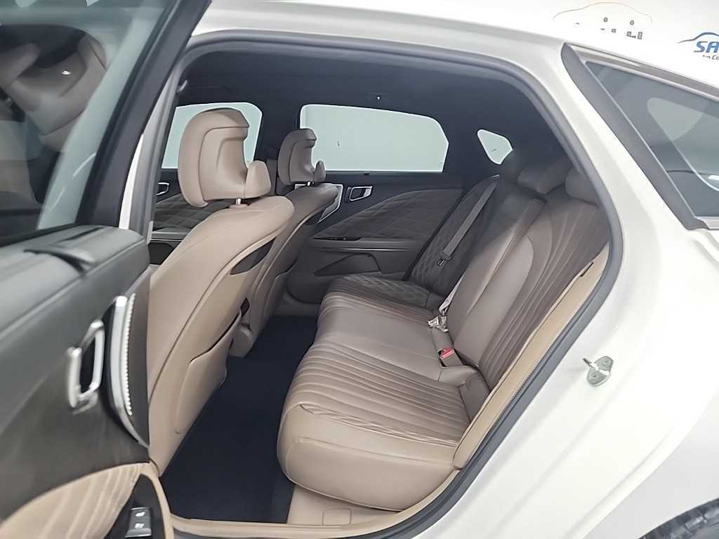 KIA K8 - Vista 12