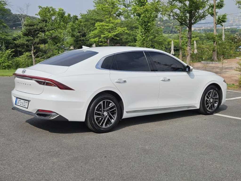HYUNDAI Grandeur - Vista 6