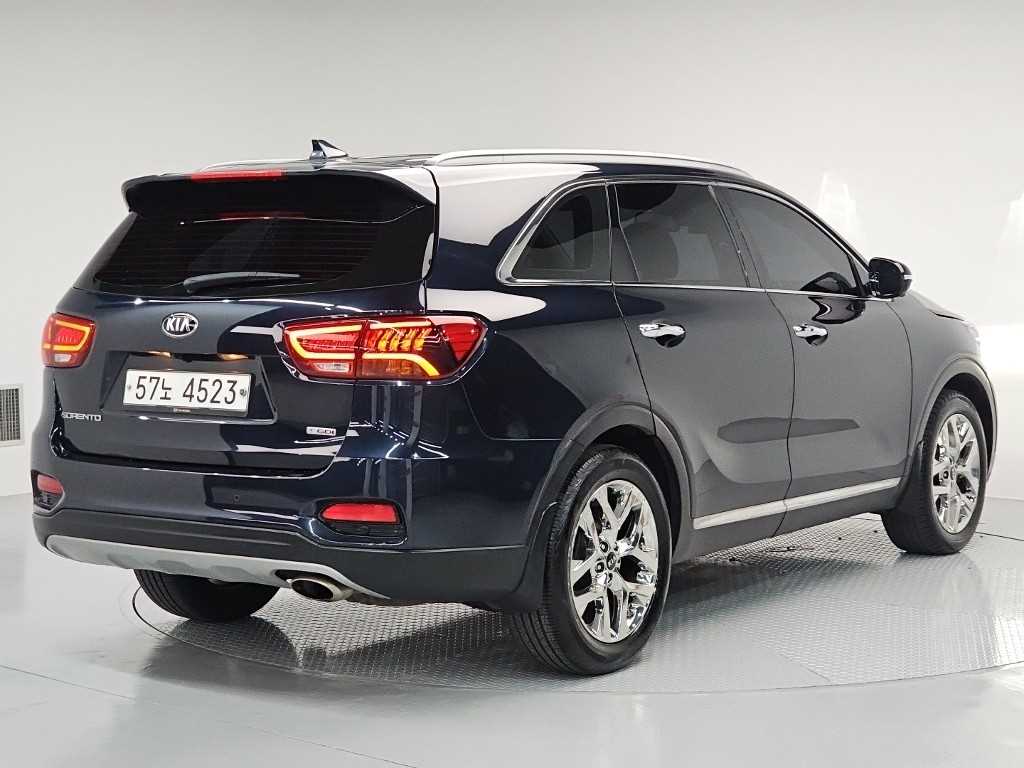 KIA Sorento - Vista 4