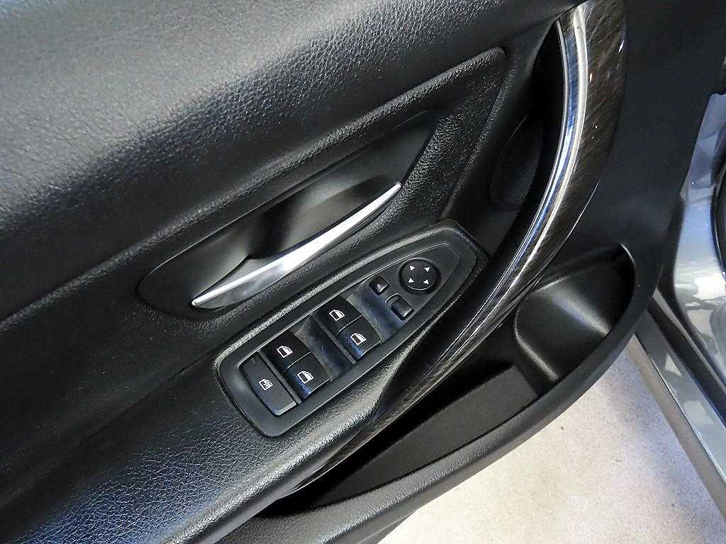 BMW 3 series 2015 Gris - Importación desde Corea - HF Imports Iquique - Foto 13