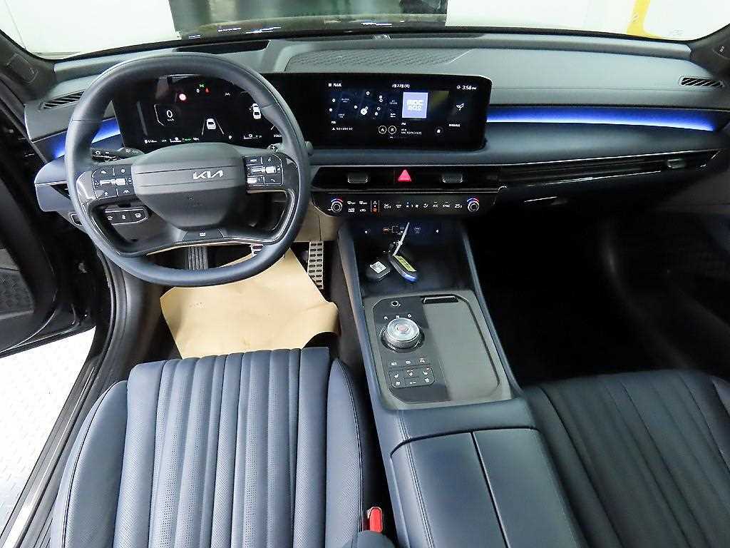 KIA K8 - Vista 7