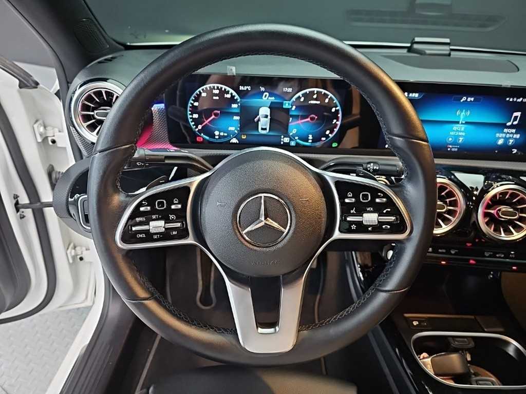 Mercedes Benz A Class - Vista 9
