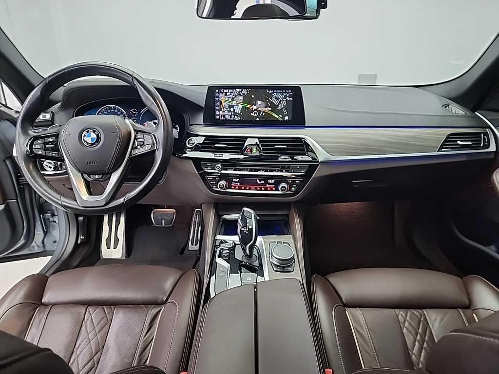 BMW 5 Series - Vista 7