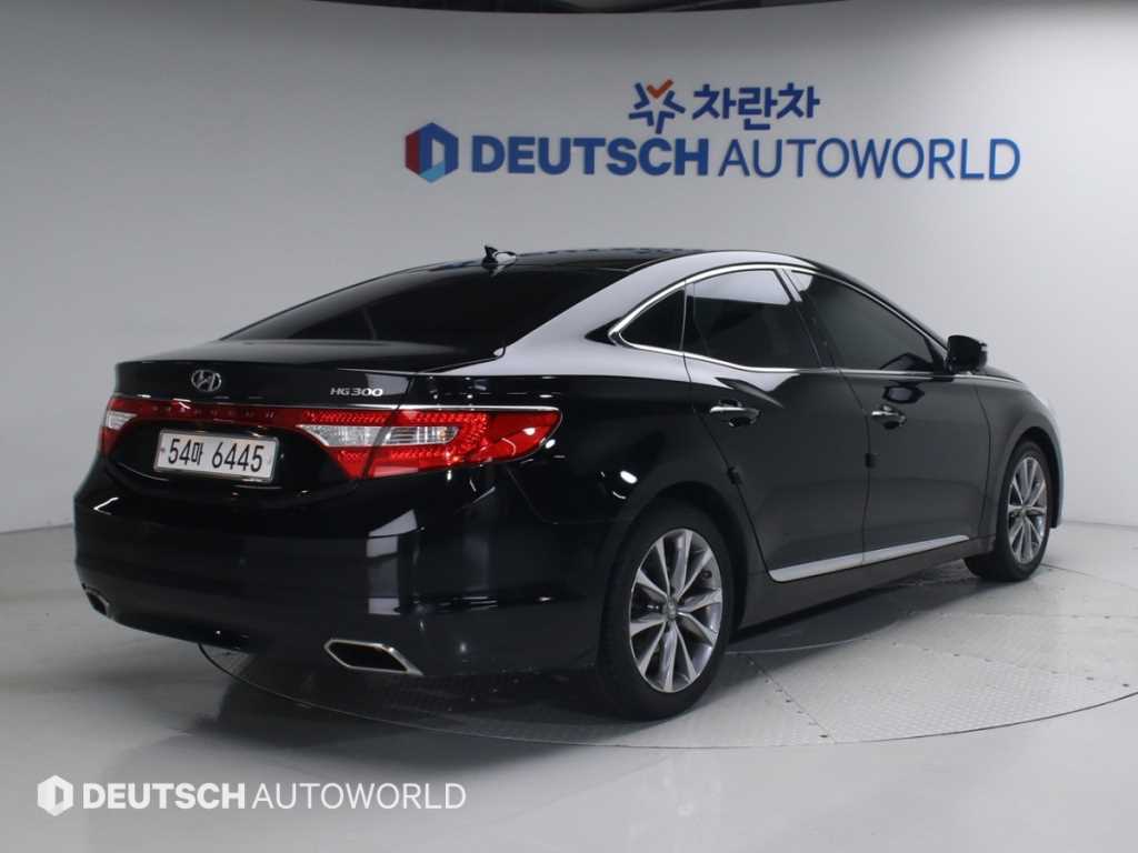 HYUNDAI Grandeur - Vista 2
