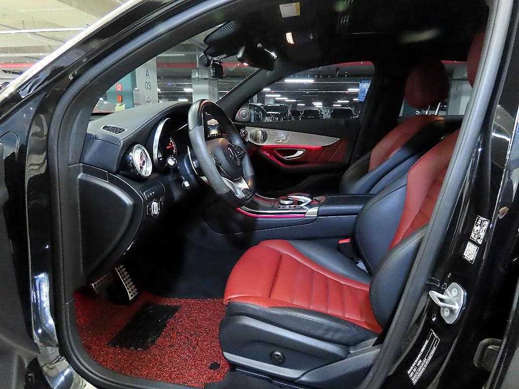 Mercedes Benz GLC Class - Vista 6