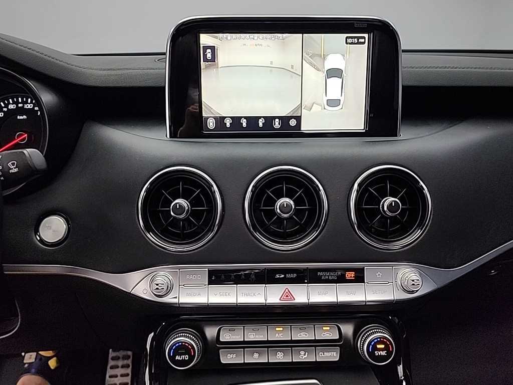 KIA Stinger - Vista 10