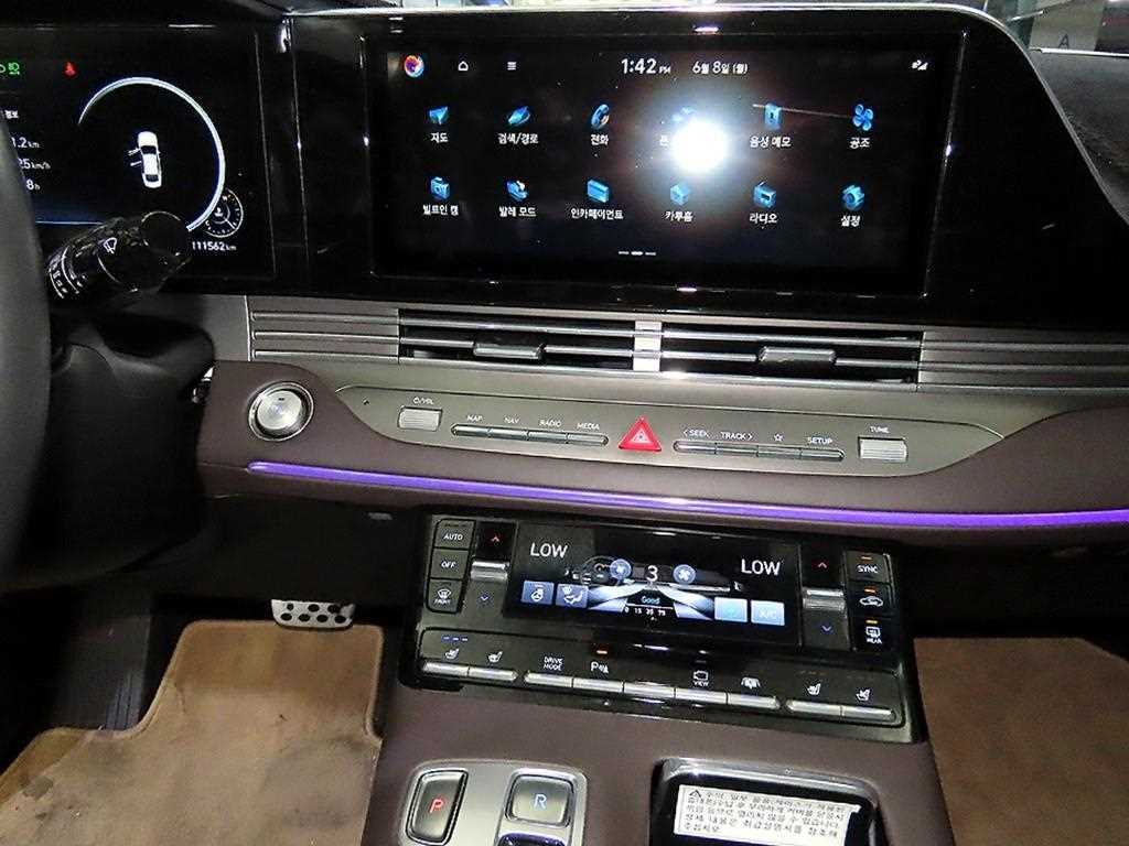 HYUNDAI Grandeur - Vista 11