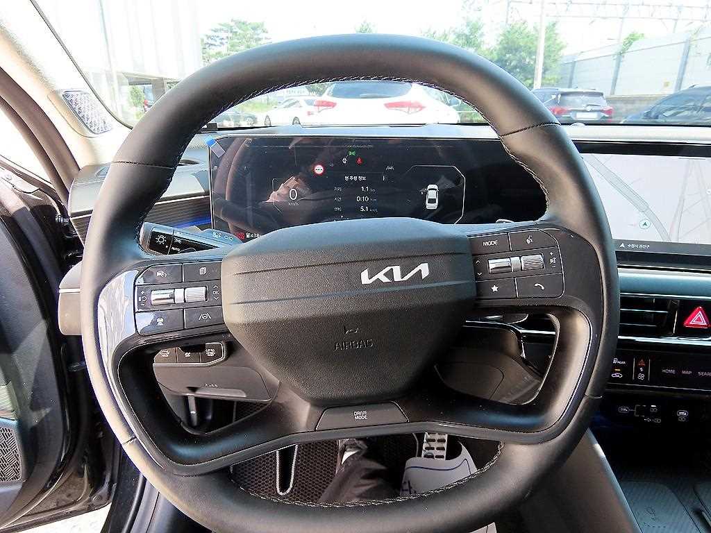 KIA K8 - Vista 10