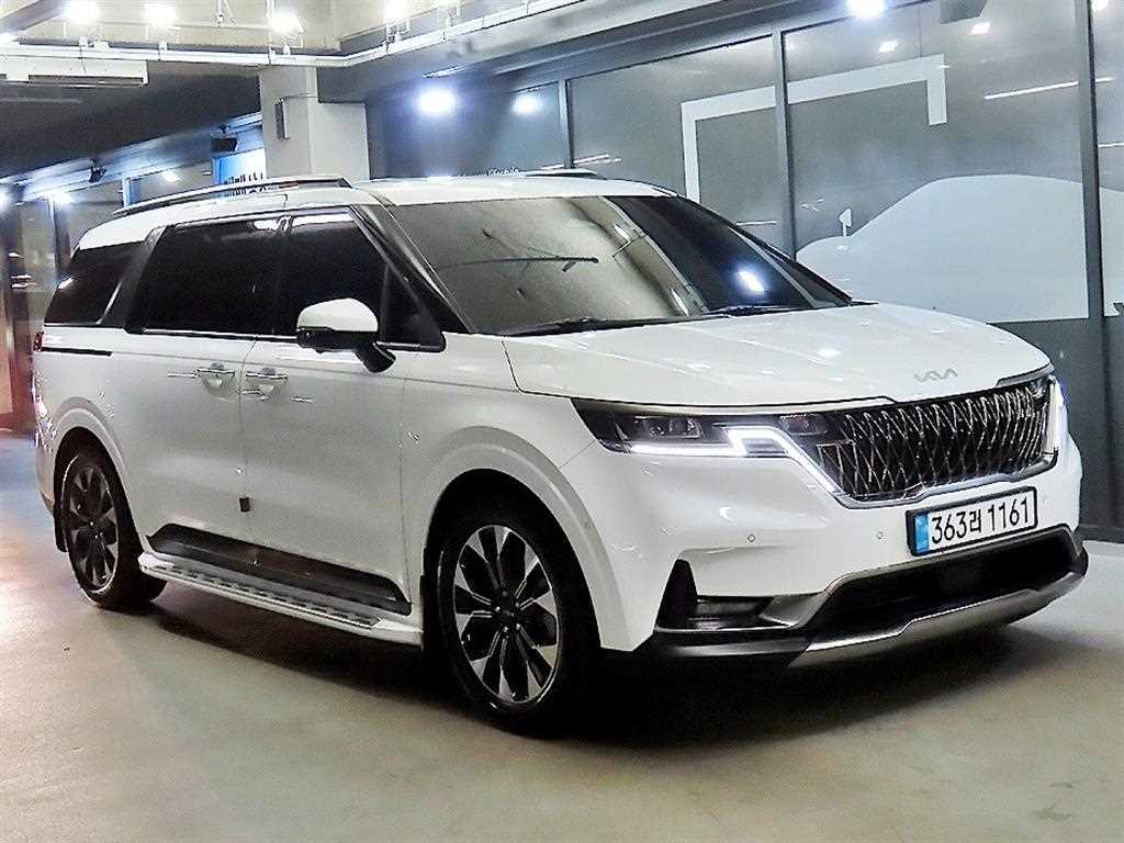 KIA Carnival 2023 Blanco - Importación desde Corea - HF Imports Iquique - Foto 1