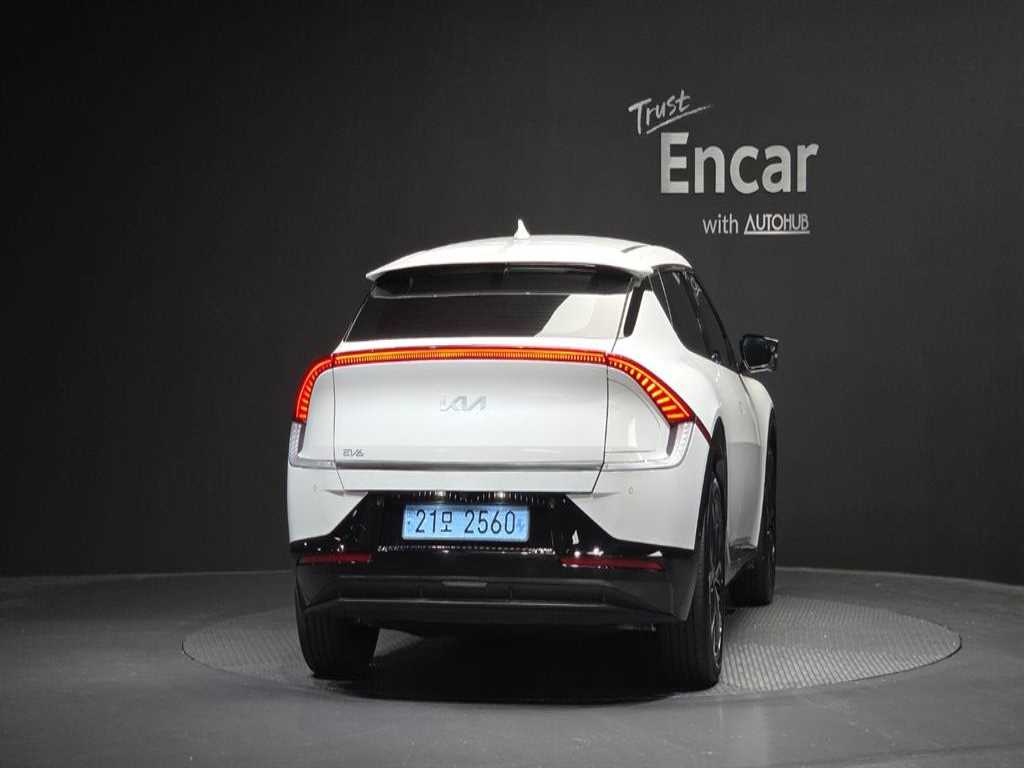 KIA EV6 - Vista 6