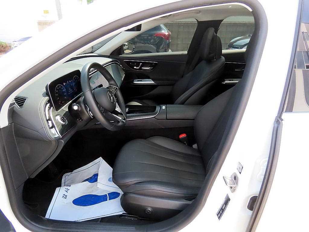 Mercedes Benz E class - Vista 6