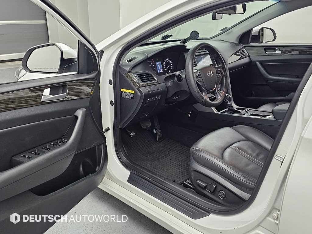 HYUNDAI Sonata - Vista 11