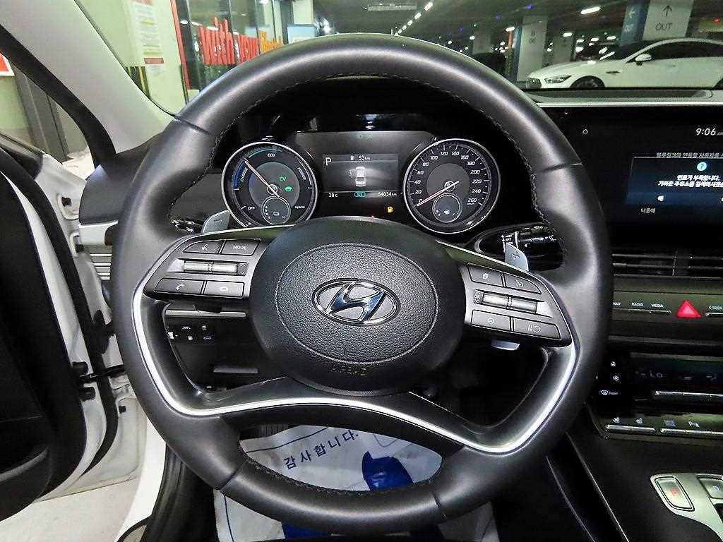 HYUNDAI Grandeur - Vista 8