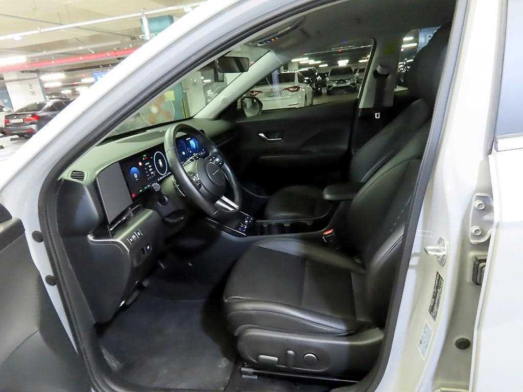 HYUNDAI Kona - Vista 7