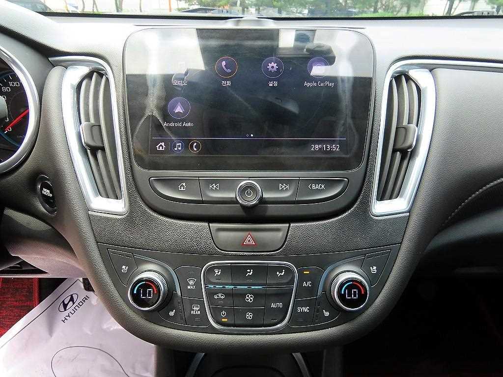 Chevrolet Malibu 2019 Blanco - Importación desde Corea - HF Imports Iquique - Foto 13