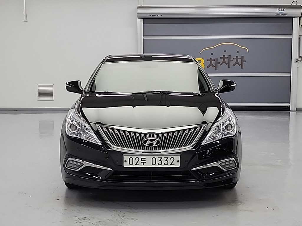 HYUNDAI Grandeur - Vista 2