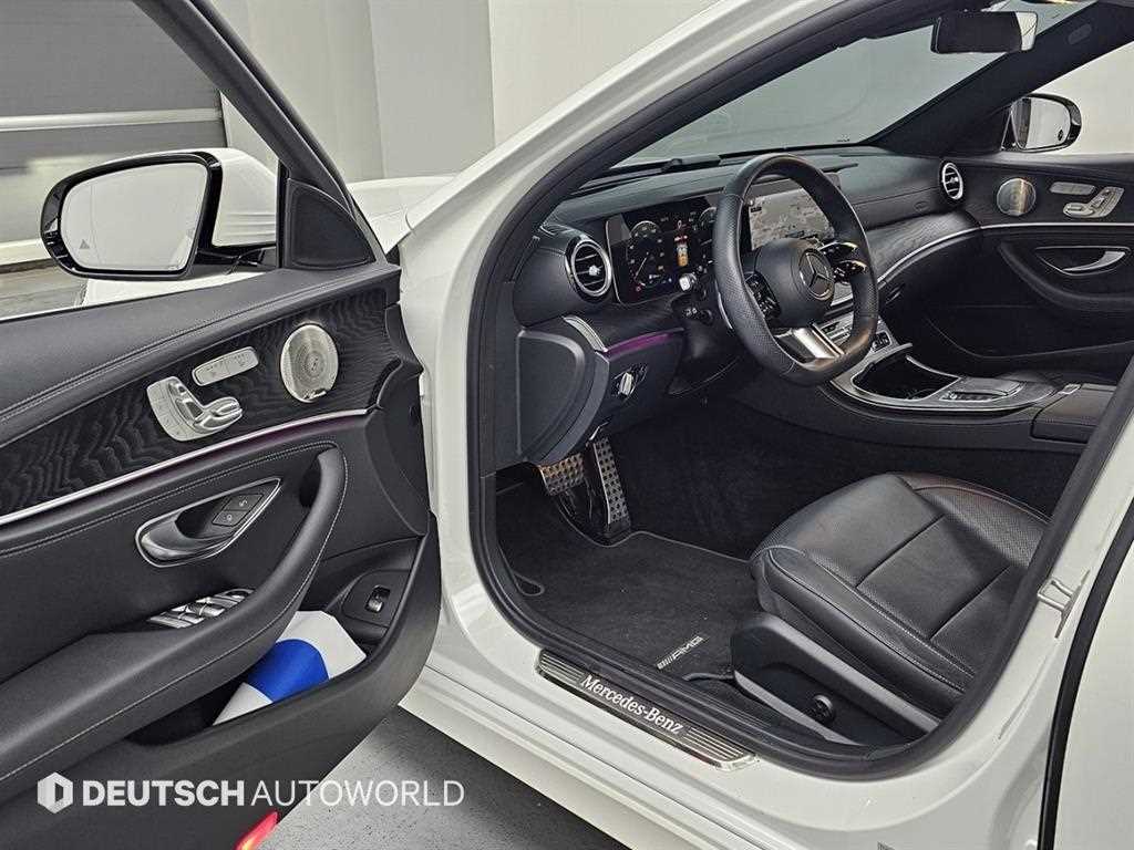 Mercedes Benz E class - Vista 11