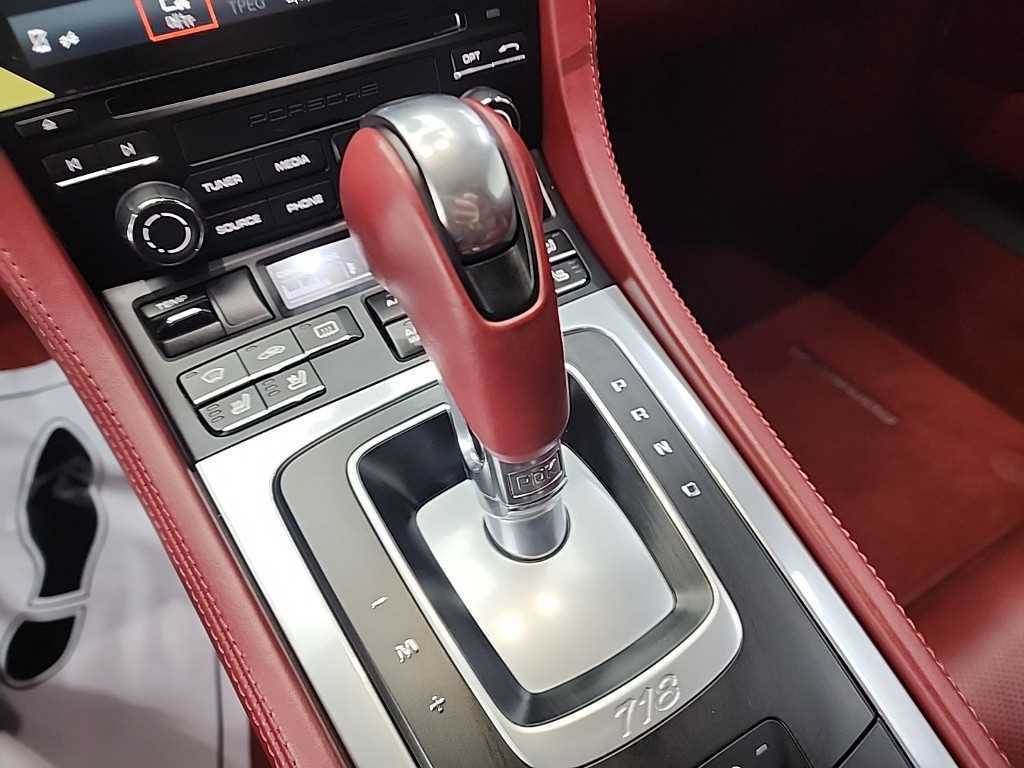 Porsche 718 - Vista 8