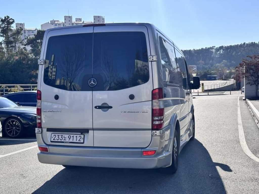 Mercedes Benz Sprinter - Vista 6