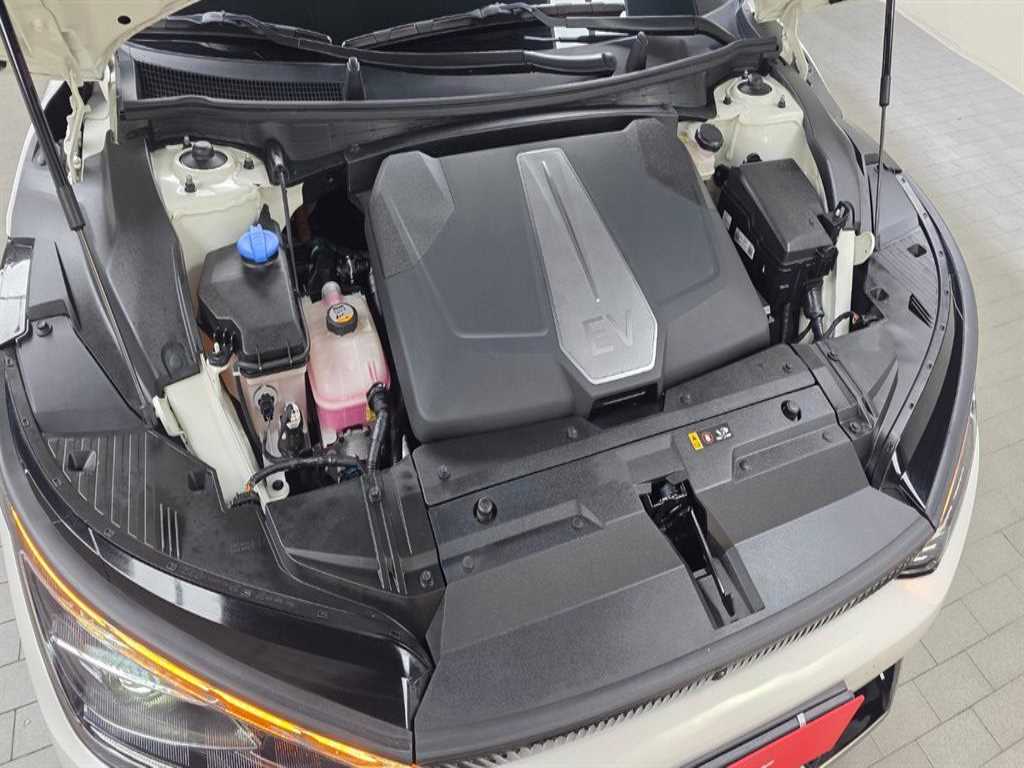 KIA EV6 - Vista 8
