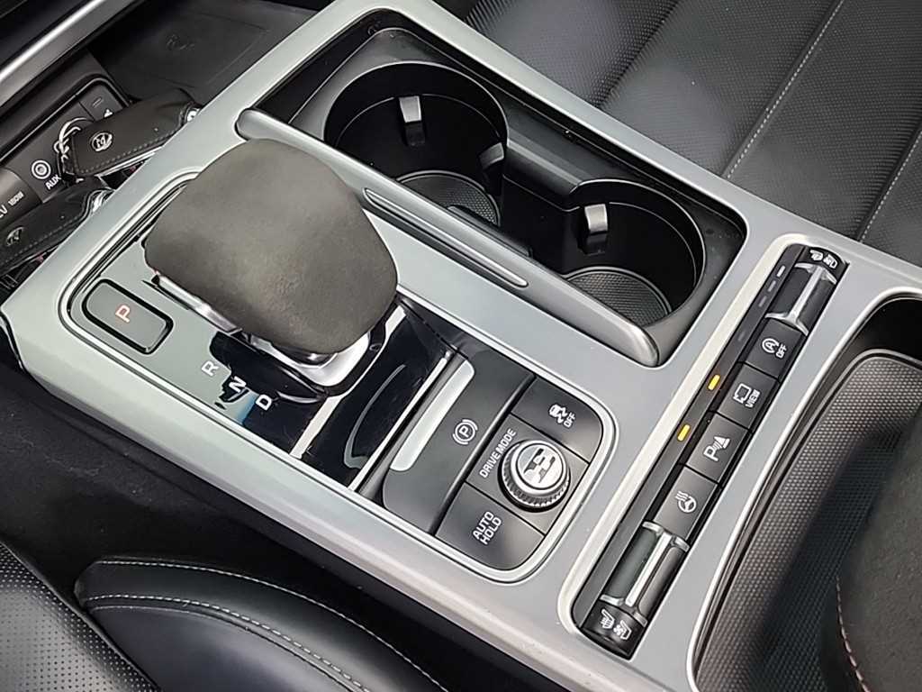 KIA Stinger - Vista 8