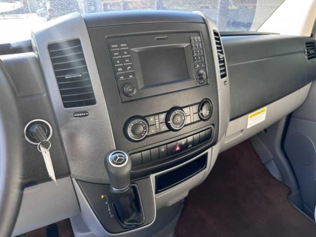 Mercedes Benz Sprinter - Vista 9