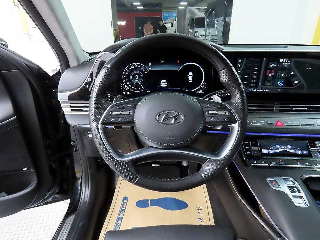 HYUNDAI Grandeur - Vista 9