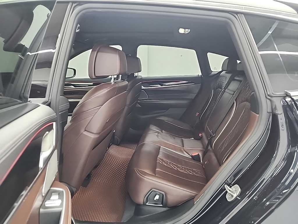 BMW Gran Turismo - Vista 12
