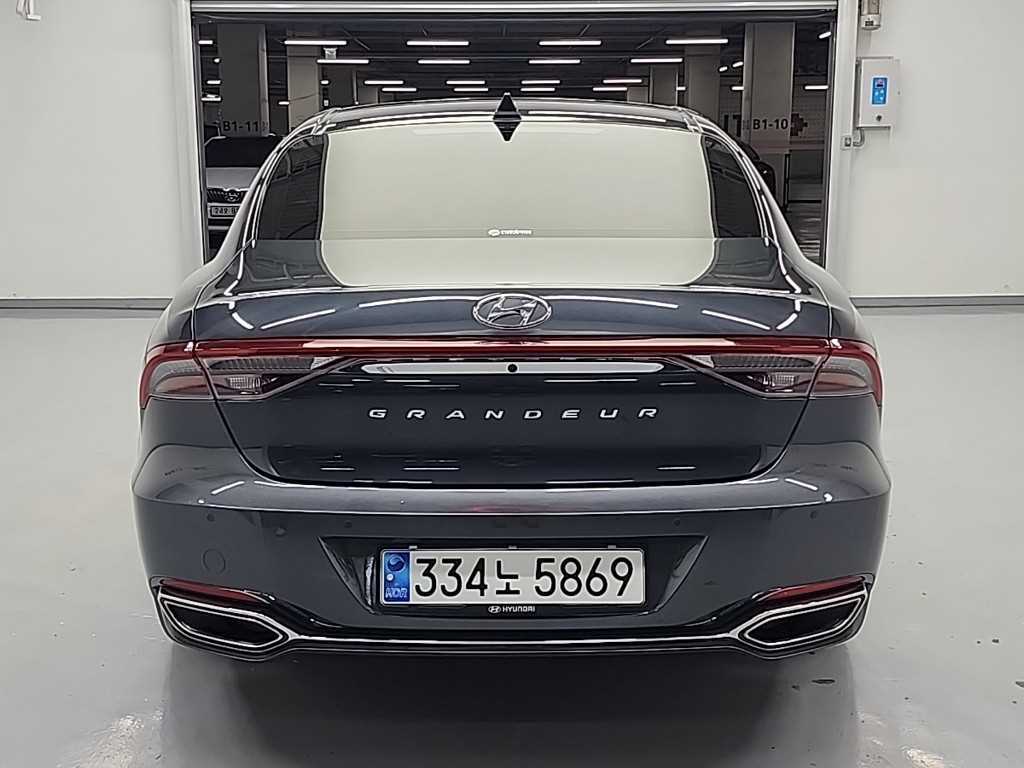 HYUNDAI Grandeur - Vista 3
