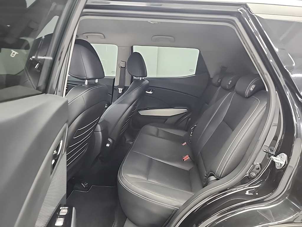 Ssangyong Tivoli 2015 Negro - Importación desde Corea - HF Imports Iquique - Foto 14