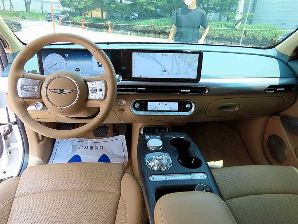 Genesis GV60 - Vista 7