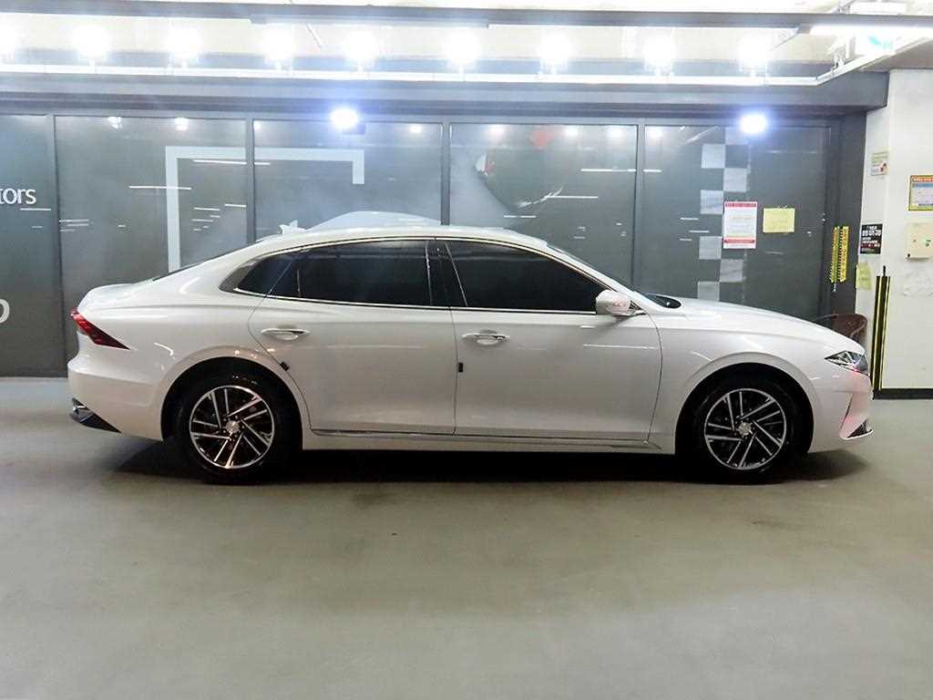 HYUNDAI Grandeur - Vista 3
