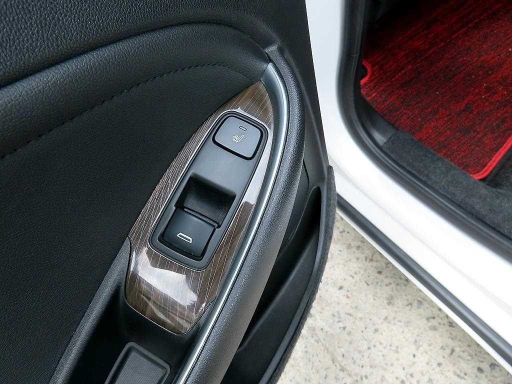 Chevrolet Malibu 2019 Blanco - Importación desde Corea - HF Imports Iquique - Foto 16