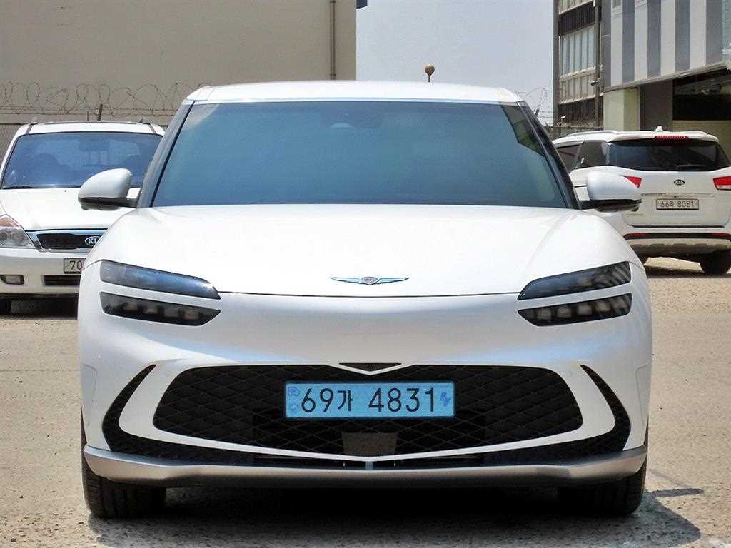 Genesis GV60 2022 Blanco - Importación desde Corea - HF Imports Iquique - Foto 1