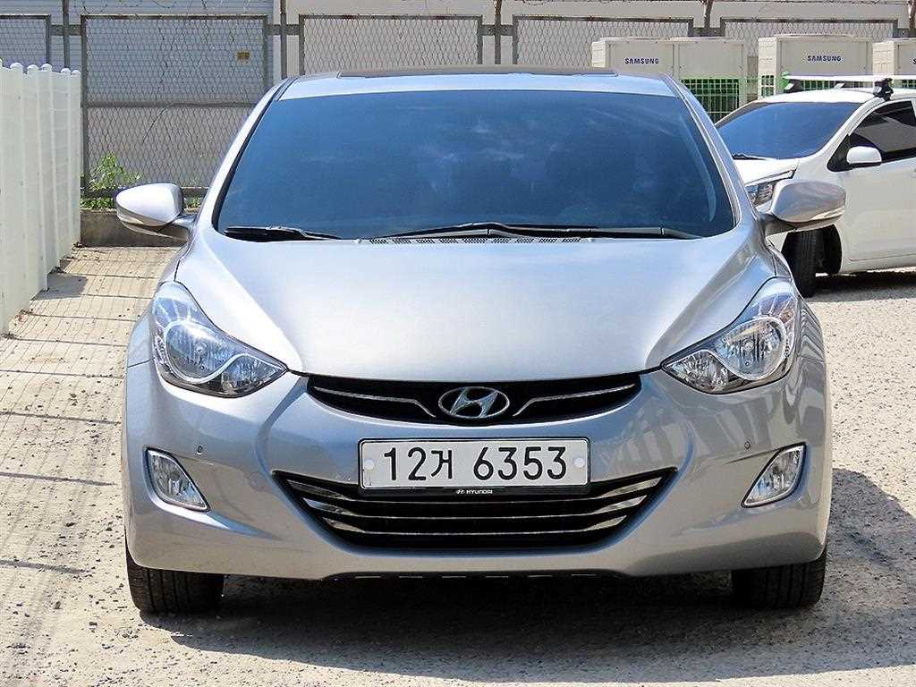 HYUNDAI Avante 2013 Gris - Importación desde Corea - HF Imports Iquique - Foto 1