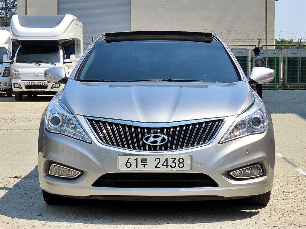 HYUNDAI Grandeur - Vista 3