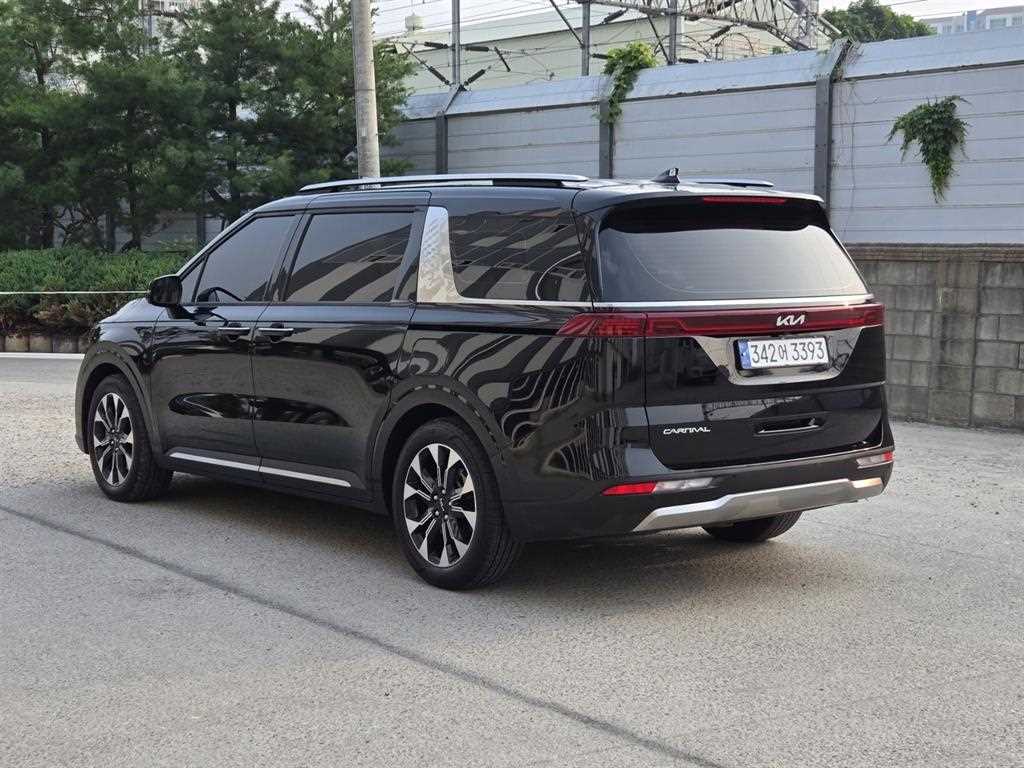 KIA Carnival - Vista 3