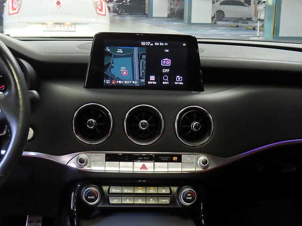 KIA Stinger - Vista 11