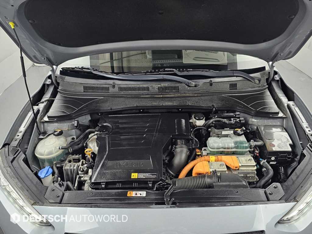 HYUNDAI Kona - Vista 6