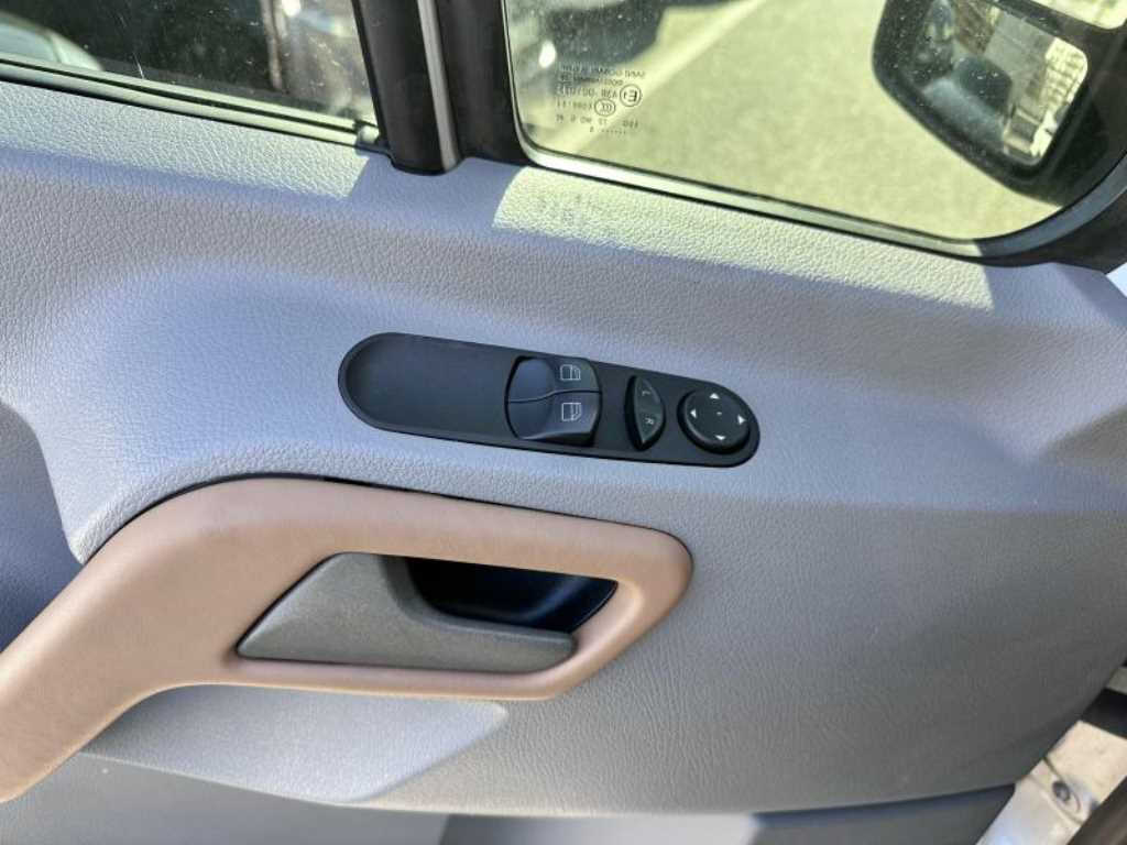 Mercedes Benz Sprinter - Vista 12