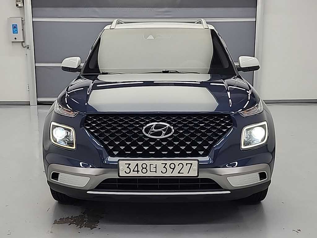 HYUNDAI Venue - Vista 2