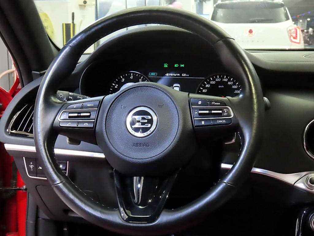 KIA Stinger - Vista 8