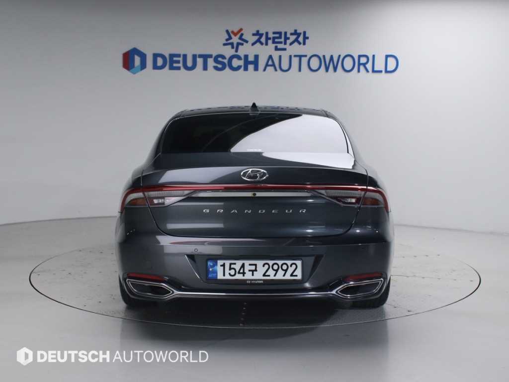HYUNDAI Grandeur - Vista 4