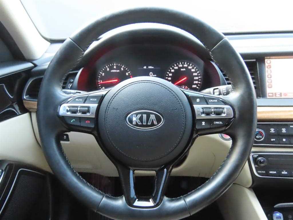 KIA K7 - Vista 11