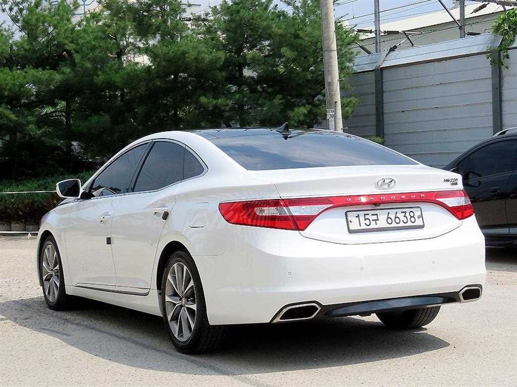 HYUNDAI Grandeur - Vista 3