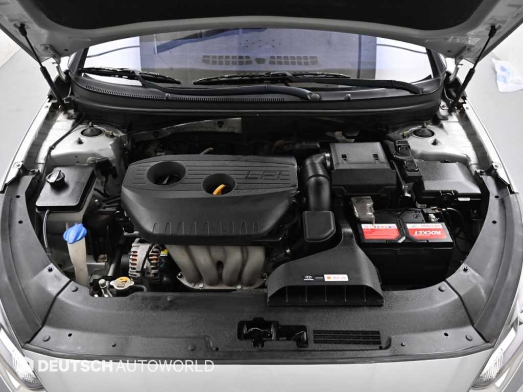 HYUNDAI Sonata - Vista 6