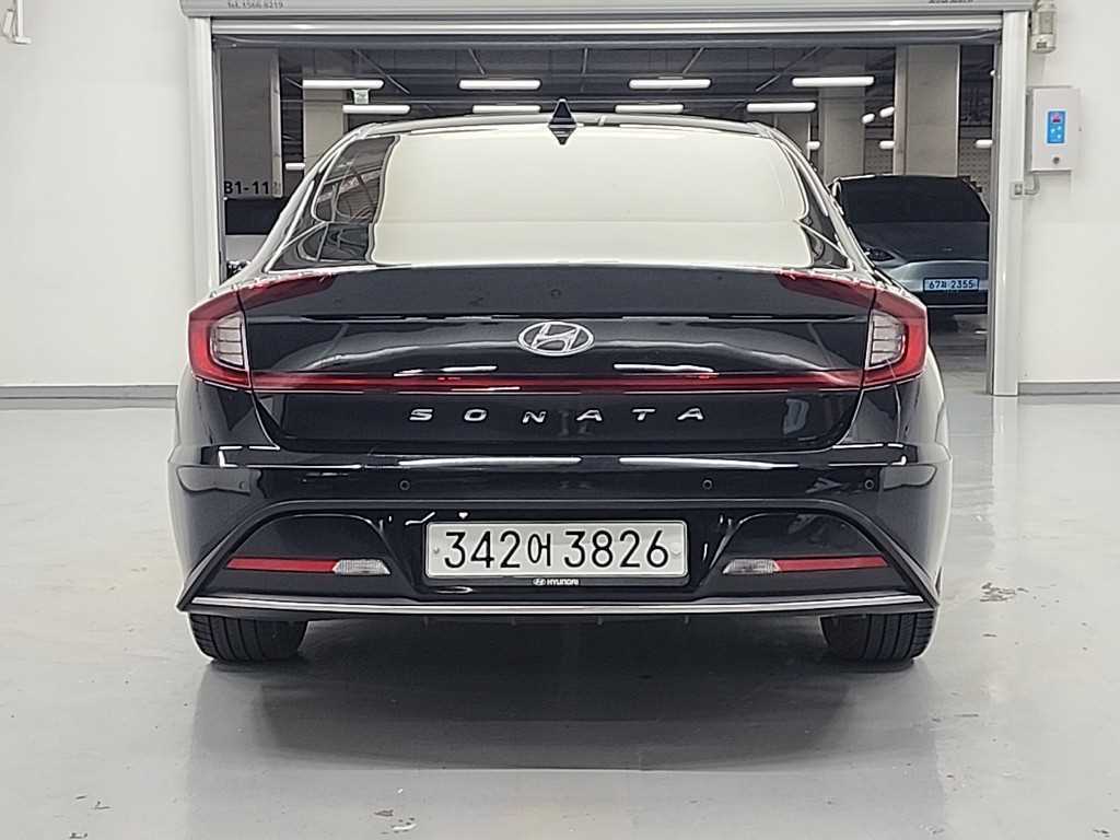 HYUNDAI Sonata - Vista 3