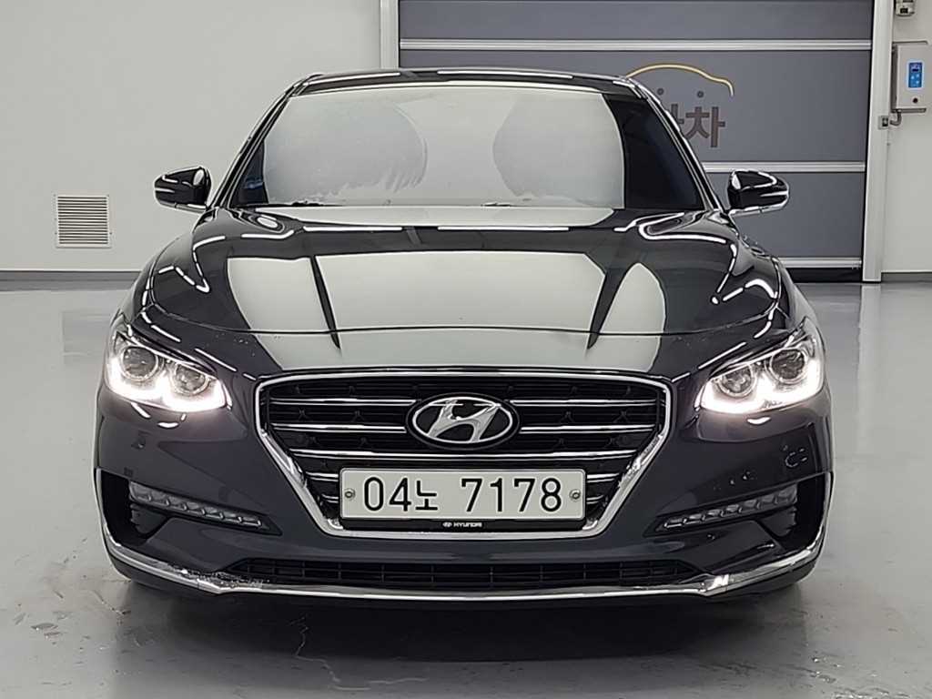 HYUNDAI Grandeur - Vista 2