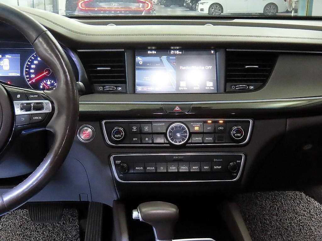 KIA K7 - Vista 11
